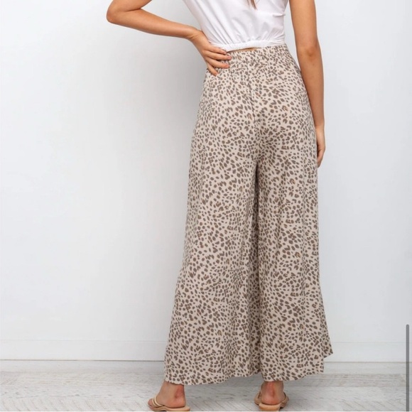 Petal & Pup Shelby Wide-Leg Pants Beige Small - Picture 2 of 4